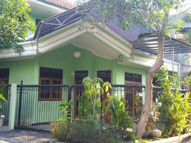 Rumah 2 Lantai Minimalis Di Jalan Raya Merak Rewwin Waru Sidoarjo, Waru, Sidoarjo