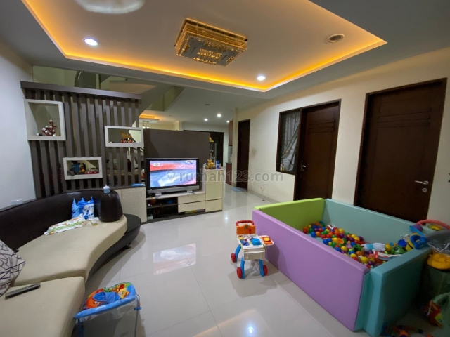 Rumah Camar Elok PIK, Pantai Indah Kapuk, Jakarta Utara