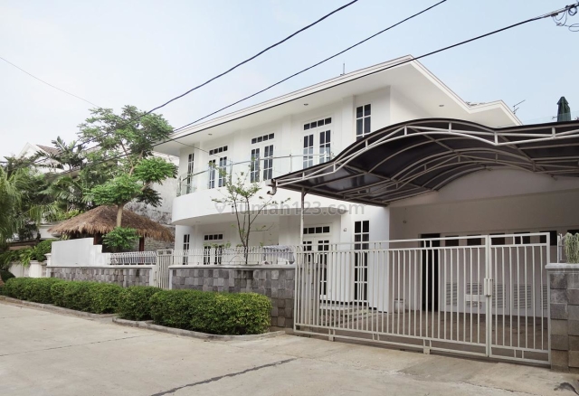 HOUSE AT MAMPANG JAKSEL 6KT 6KM 2LANTAI MEWAH MURAH BAGUS GOOD CONDITION (VERY CHEAP) 18 M FULLY FURNISH, Mampang Prapatan, Jakarta Selatan