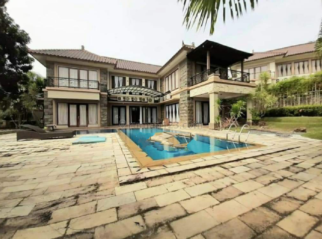 Rumah Villa Batam : Villa Panbil Luxury, Batam Kota, Batam