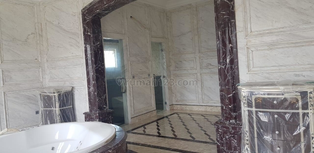 RUMAH LOTUS PALACE PIK. CLICK TO FIND OUT THE DETAIL GUYS, Penjaringan, Jakarta Utara
