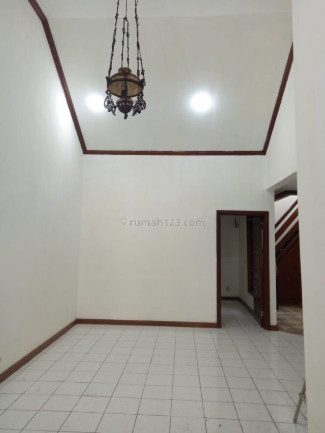 Citra Garden 3 uk.8x15 Bangunan 1 1/4lt Siap pakai, Kondisi rapi terawat., Citra Garden, Jakarta Barat