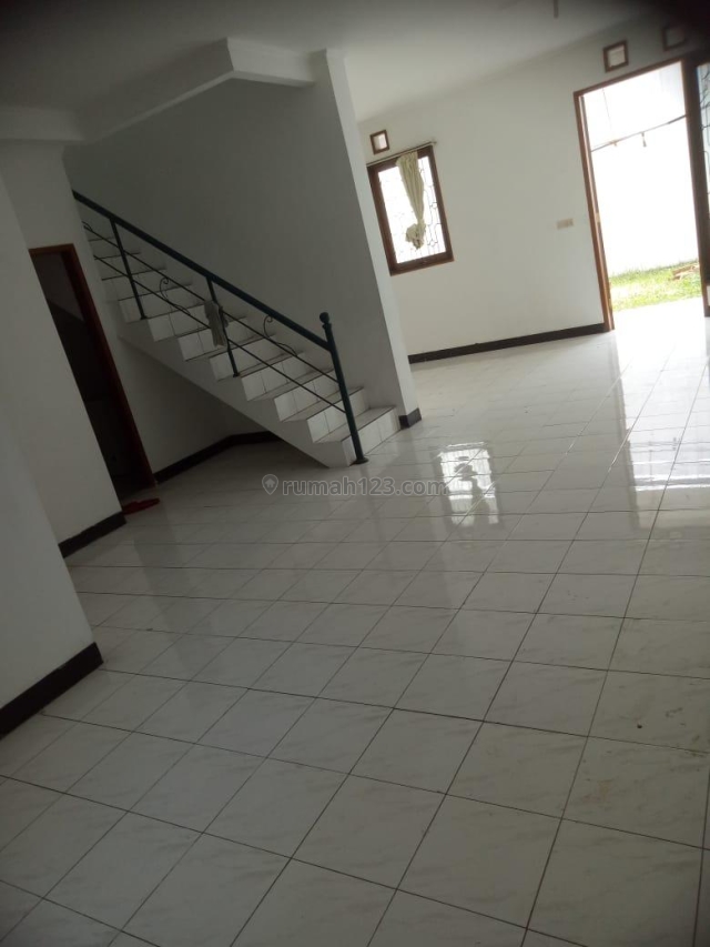 Rumah di Setraduta Bandung, Setra Duta, Bandung