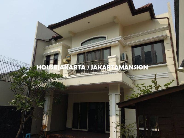 House for lease at Menteng nice and modern house, Menteng, Jakarta Pusat