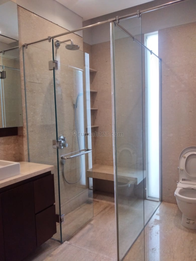 WTR MODERN HOUSE AT CILANDAK 3BR LB 278SQM LT 159SQ IDR 360 JT PERYEAR GOOD LOCATION, Cilandak, Jakarta Selatan