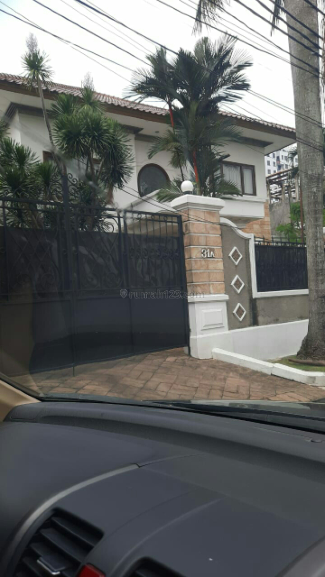 Rumah cakep dan siap huni dekat Transmart Cilandak Jaksel, Cilandak, Jakarta Selatan