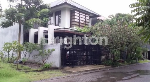 RUMAH ANTIK ISTIMEWA GRAHA FAMILY BLOK 0 SIAP HUNI, Graha, Surabaya