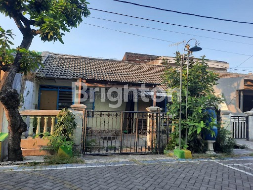 Rumah tengah kota, lokasi strategis. dekat dengan pusat perbelanjaan dan tol sidoarjo, Sidoarjo, Sidoarjo