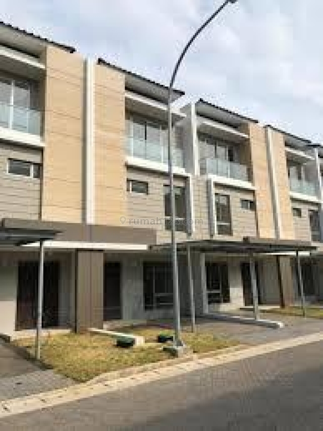 Rumah di Golf Island Pantai Indah Kapuk Jakarta Utara, Pantai Indah Kapuk, Jakarta Utara