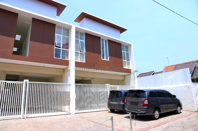Rumah Kost Aktif Murah Kamar Mandi Dalam, 2 Menit ke Raya Borobudur, Soekarno Hatta, Malang