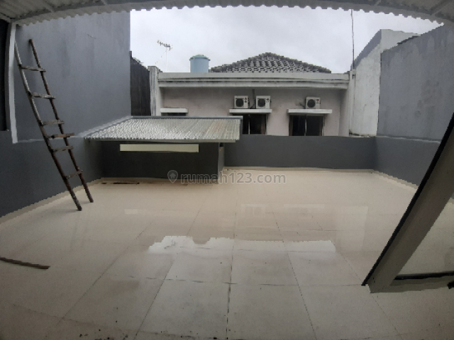 Rumah mewah cantik di Green Mansion, Green Mansion, Jakarta Barat