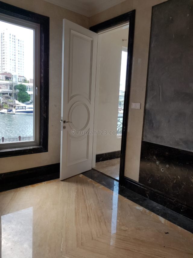 Rumah Mewah Pantai Mutiara +Private Dermaga Kanal Besar ( Kawasan Terelit Di Jakarta Utara), Pantai Mutiara, Jakarta Utara