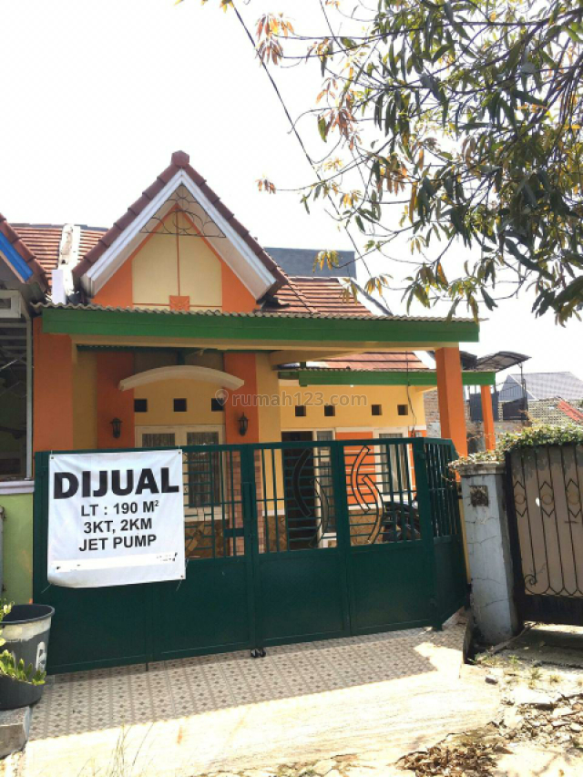 Rumah Cantik Asri Siap Huni di Taman Harapan Baru Cluster Sriwedari, Medan Satria, Bekasi