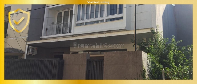 Rumah Siap Huni Jalan Flamboyan II, Sunter, Jakarta Utara