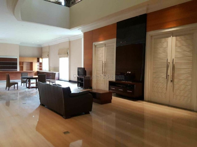 Rumah DHI timur, Strategis, Gubeng, Surabaya