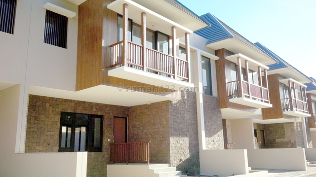 VILLA NEWLAND RAYA ULUWATU JIMBARAN BADUNG, BALI, Jimbaran, Badung