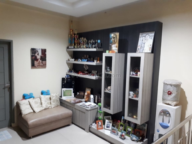 Rumah Duri Kepa Hadap Utara Luas Tanah 6x13 Luas Bangunan 155, Duri Kepa, Jakarta Barat