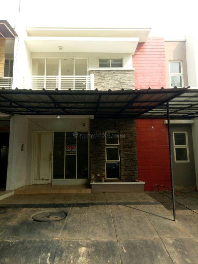 Rumah 2 lantai siap di huni di Perumahan Golf Lake Residence, Cengkareng Barat, Jakarta Barat