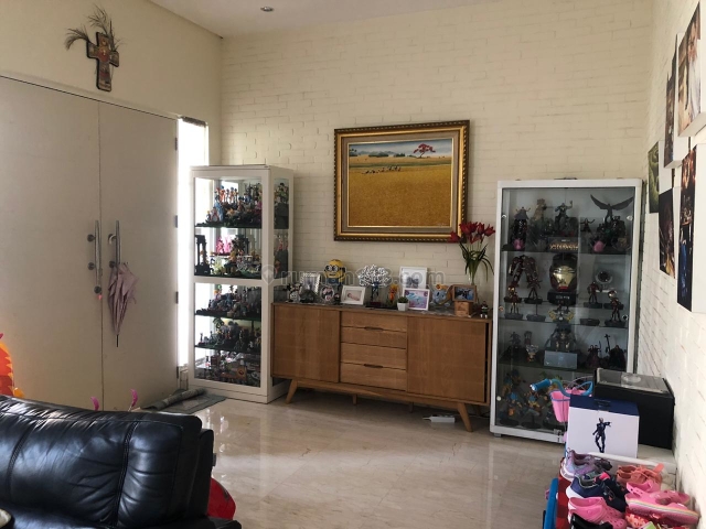 Rumah di Crown Golf Mansion PIK, Pantai Indah Kapuk, Jakarta Utara