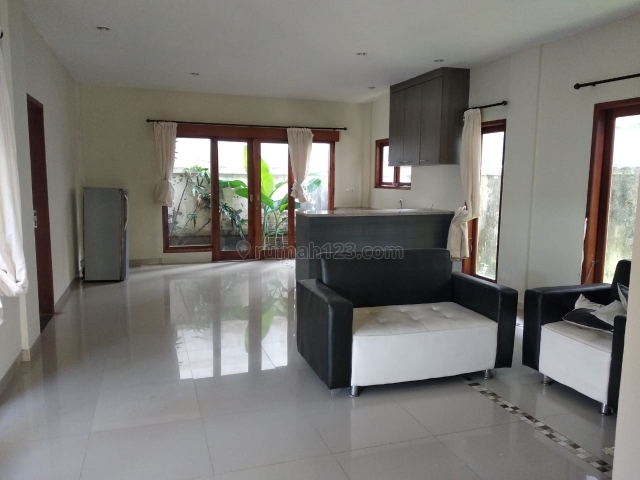 VILLA MINIMALIS MODERN PECATU GRAHA, Pecatu, Badung