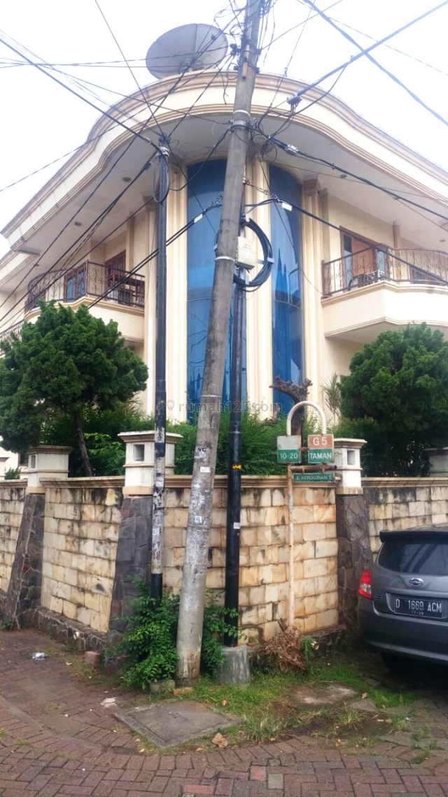 RUMAH CITRA GARDEN 2 - FULL FURNISH HOEK SIAP PAKAI, Citra Garden, Jakarta Barat