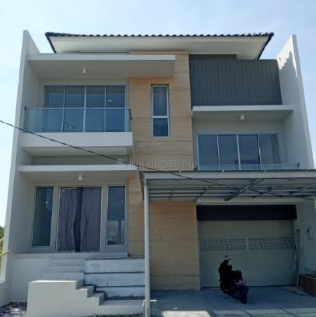 Rumah Serenade Lagoon Golf Island 10x20, Pantai Indah Kapuk, Jakarta Utara