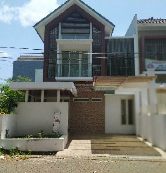 Rumah murah Tidar 2 lantai di malang, Tidar, Malang