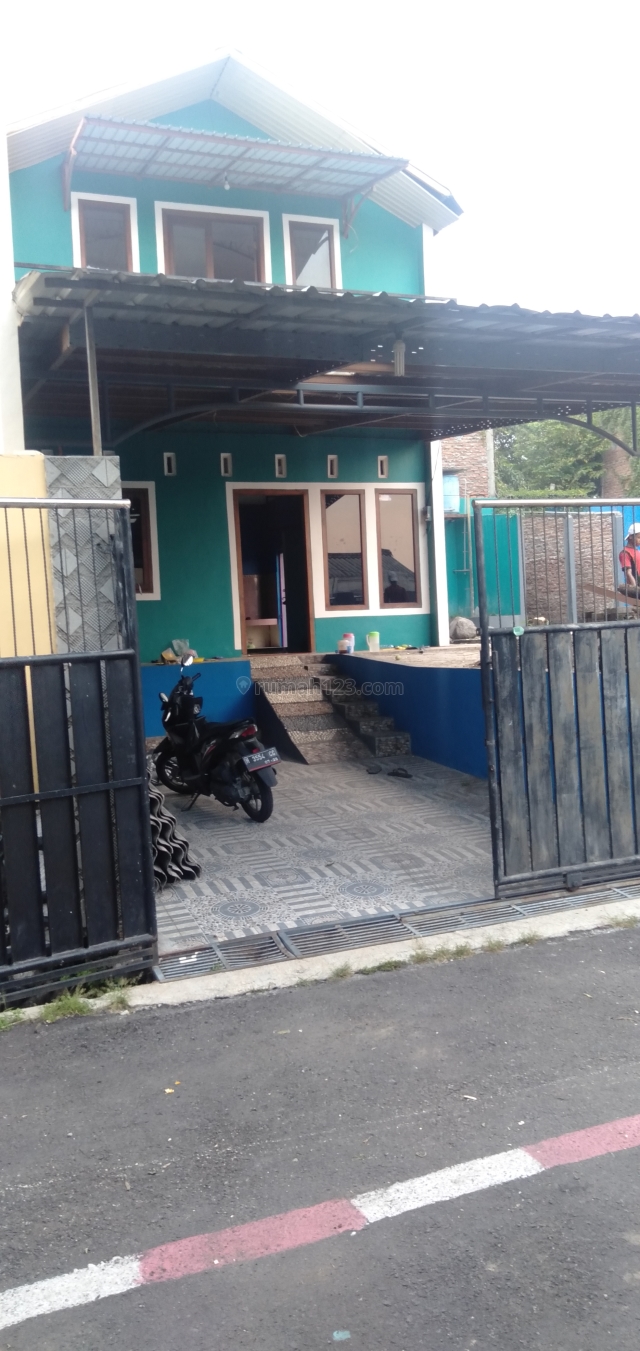 Rumah 2 lantai harga 1 lantai bukit sendangmulyo Tembalang Semarang, Tembalang, Semarang