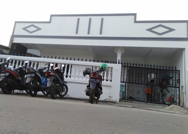 WTS HOUSE AT JAKARTA UTARA TYPE 3BR LUAS 184SQM GOOD LOCATION IDR 1,9M NEGOITABLE, Kelapa Gading, Jakarta Utara