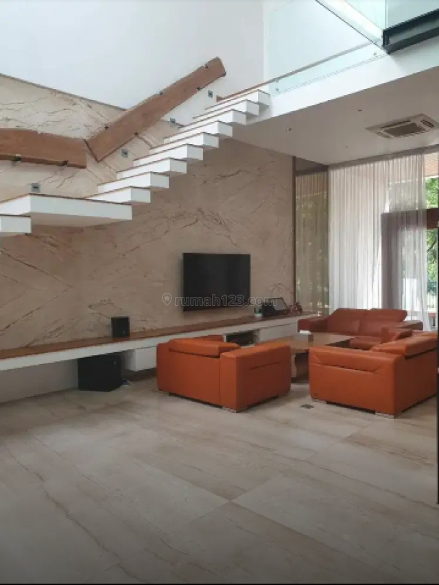 Rumah Cantik Mediterania Boulevard Pantai Indah Kapuk Siap Huni, Pantai Indah Kapuk, Jakarta Utara