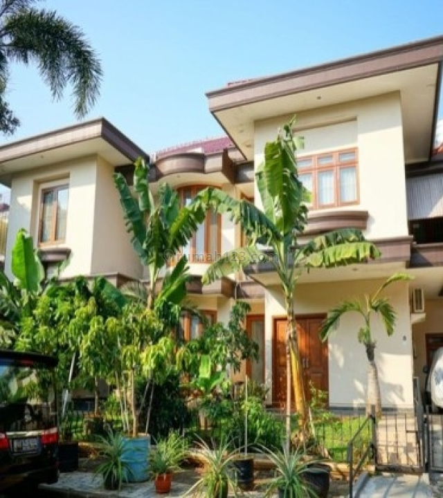 Rumah di Pantai Mutiara,Jakarta Utara, uk 23x23, LT 529m2, LB 874m2, SHM, semi furnished, hadap Barat, harga 17M nego, Pantai Mutiara,Jakarta Utara, Pantai Mutiara, Jakarta Utara