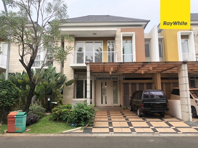 RUMAH MURAH LOKASI SANGAT BAGUS HADAP TAMAN MAPLE 10x18 PREMIUM SUMMARECON BEKASI, Summarecon Bekasi, Bekasi