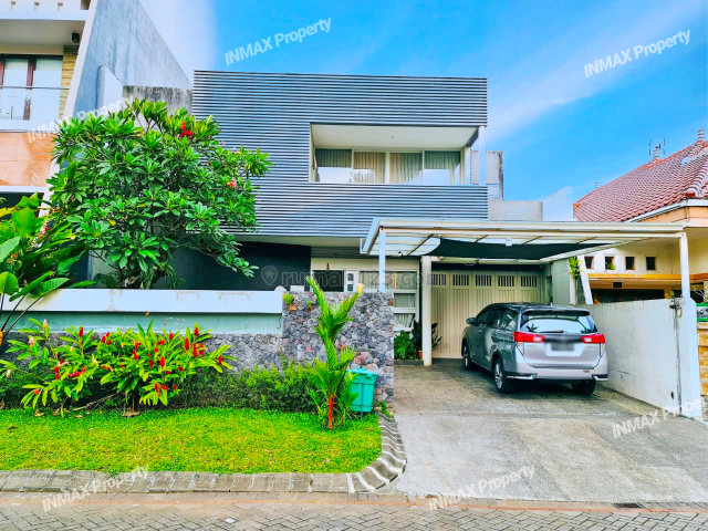 Rumah Mewah Full Furnished di Jalan Boulevard Istana Dieng, Dieng, Malang