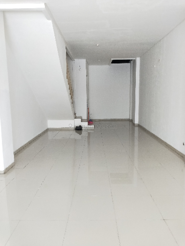 Termurah Sentra Niaga, Green Lake City, Jakarta Barat