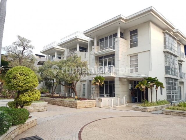 Town House CBD Pluit 10x20 Harga Nego, Pluit, Jakarta Utara, Pluit, Jakarta Utara
