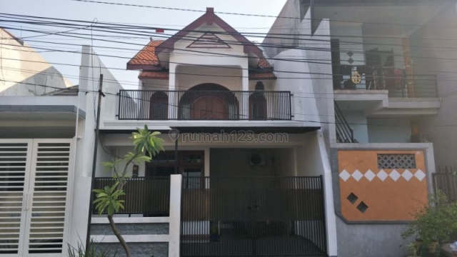 Rumah Tingkat Strategis di Tengah Kota Surabaya P0101, Wonokromo, Surabaya