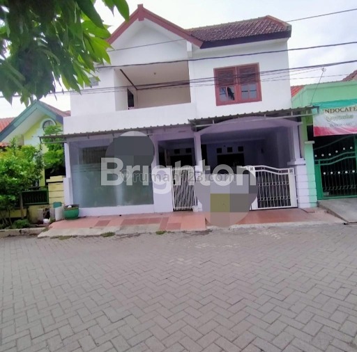 Rumah row jalan kembar Pondok Mutiara siap huni cocok untuk klinik, Sidoarjo, Sidoarjo