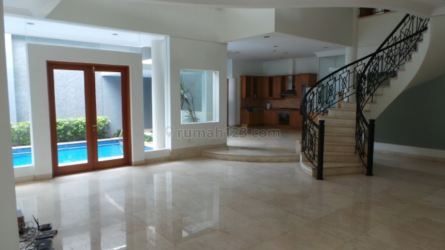 NICE HOUSE FOR EXPATRIATE, Pondok Indah, Jakarta Selatan