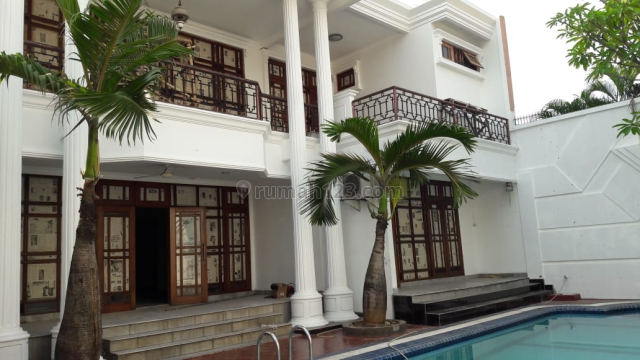 Rmh Cantik sdh Renovasi dgn 6 KT dan Swimming Pool cocok untuk Expatriates, Pondok Indah, Jakarta Selatan