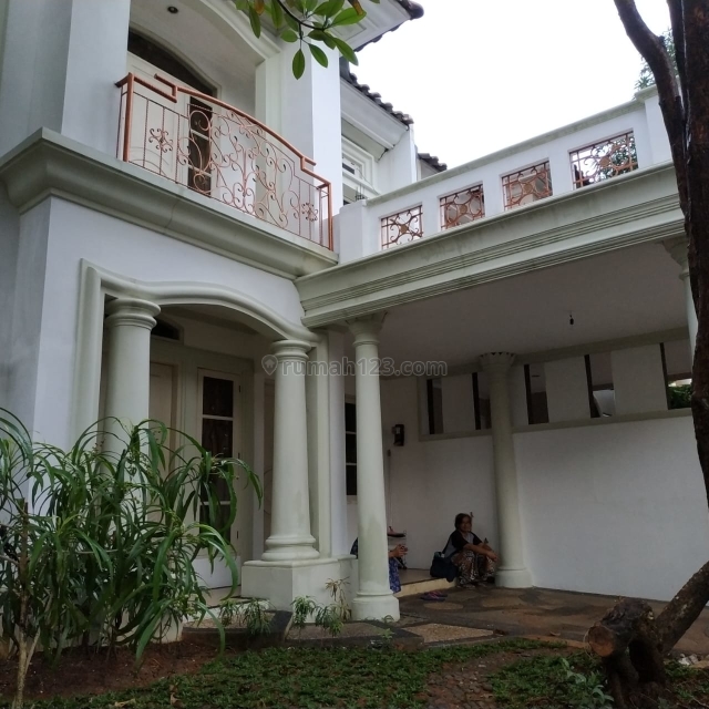 Hunian bernuansa Klasik dan elegance di Puspita Loka di BSD, BSD Puspita Loka, Tangerang