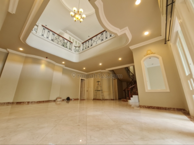 Luxury Pondok Indah House with Poll for Lease, Pondok Indah, Jakarta Selatan