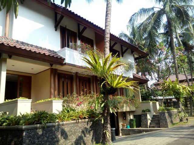 Comfortable and Beautiful House in area cipete, Cipete, Jakarta Selatan