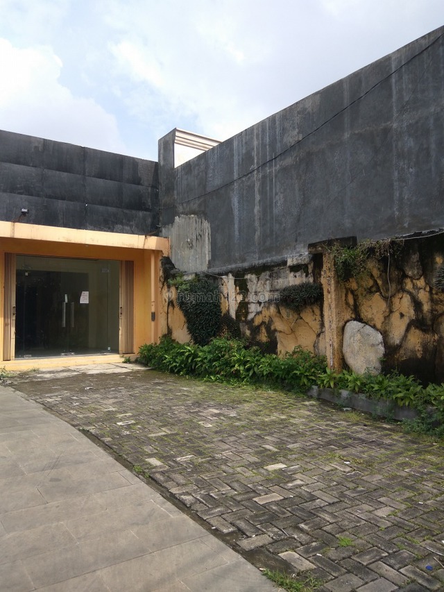 Classic house FOR OFFICE in Kemang area “The price can be negotiable”, Kemang, Jakarta Selatan