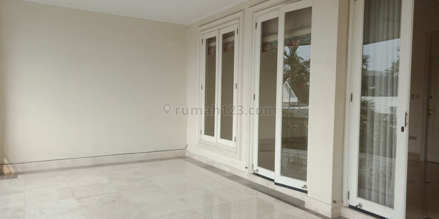 Comfortable house in kemang area, Kemang, Jakarta Selatan