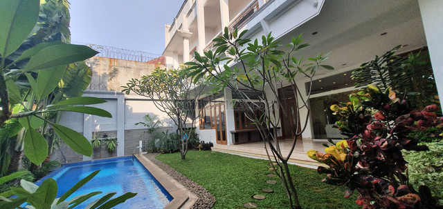 House for rent in Kemang area "Price Can Be Negotiable", Kemang, Jakarta Selatan