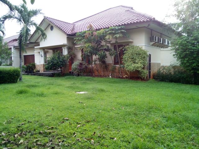 Comfortable and Beautiful town house in Kemang area for expatriat and others " The Price Can Be Negotiable ", Kemang, Jakarta Selatan