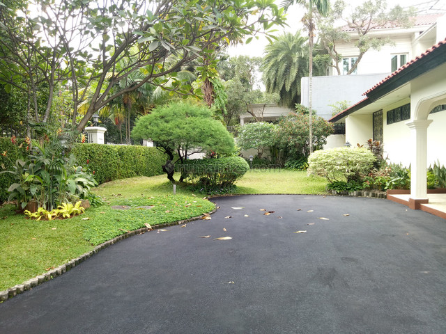 Luxury and Huge House suitable for Embassy , Government in Senopati area Ready for Rent, Senopati, Jakarta Selatan