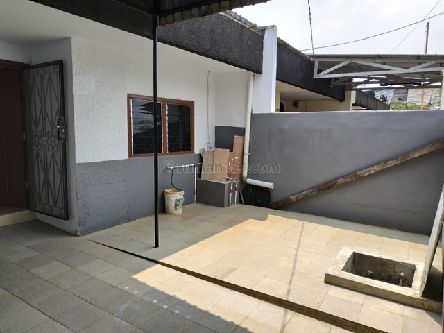 DI SEWA RUMAH CANTIK SANGAT TERAWAT DI KEMBANGAN *0026-KELREN*, Taman Kota, Jakarta Barat