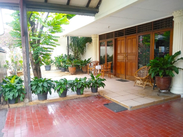 Rumah lama (LT 700 M) Siap Huni, Bebas Banjir, akses Jalan 2 Mobil, area Kebon Baru, Tebet, Tebet, Jakarta Selatan