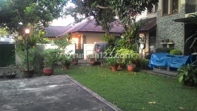 Hunian Nyaman dan Sejuk ,LT/B L: 210/283 Halaman Luas di Jl. Teratai, CIPETE, Jakarta Selatan, Cipete, Jakarta Selatan
